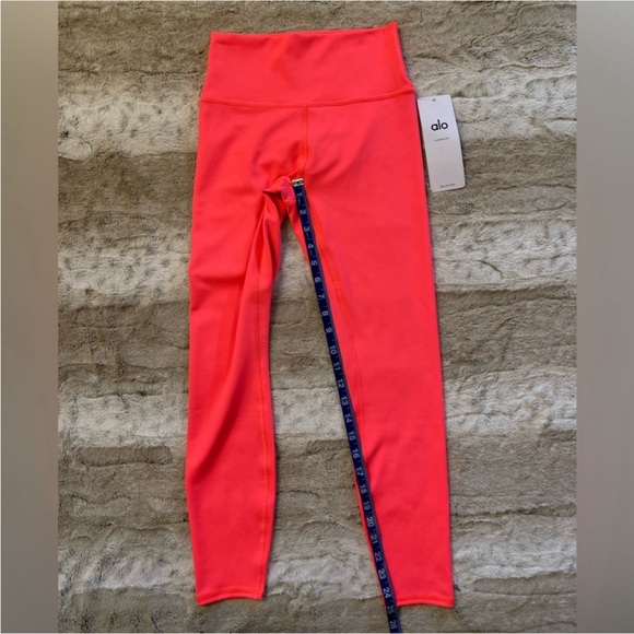 NWT💕ALO 7/8 High-Waist Airlift Legging in Fluorescent Pink Coral Size S - Picture 9 of 12